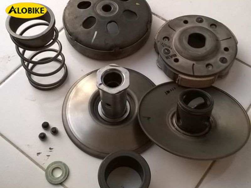 vệ sinh nồi xe vision