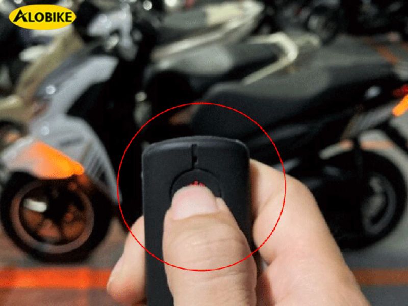 quên tắt smartkey bao lâu xe hết bình