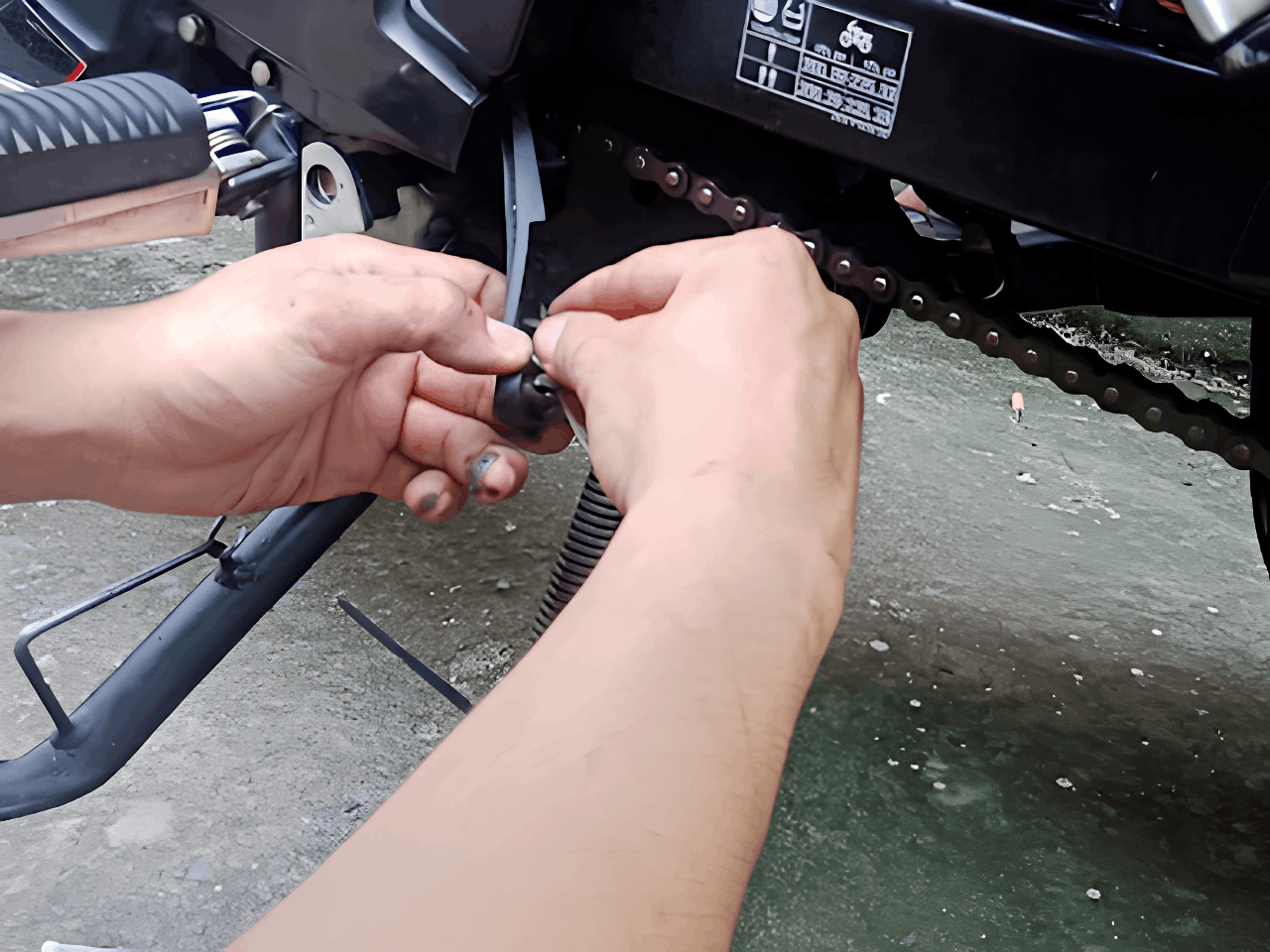 dấu hiệu máy xe exciter kêu lộc cộc