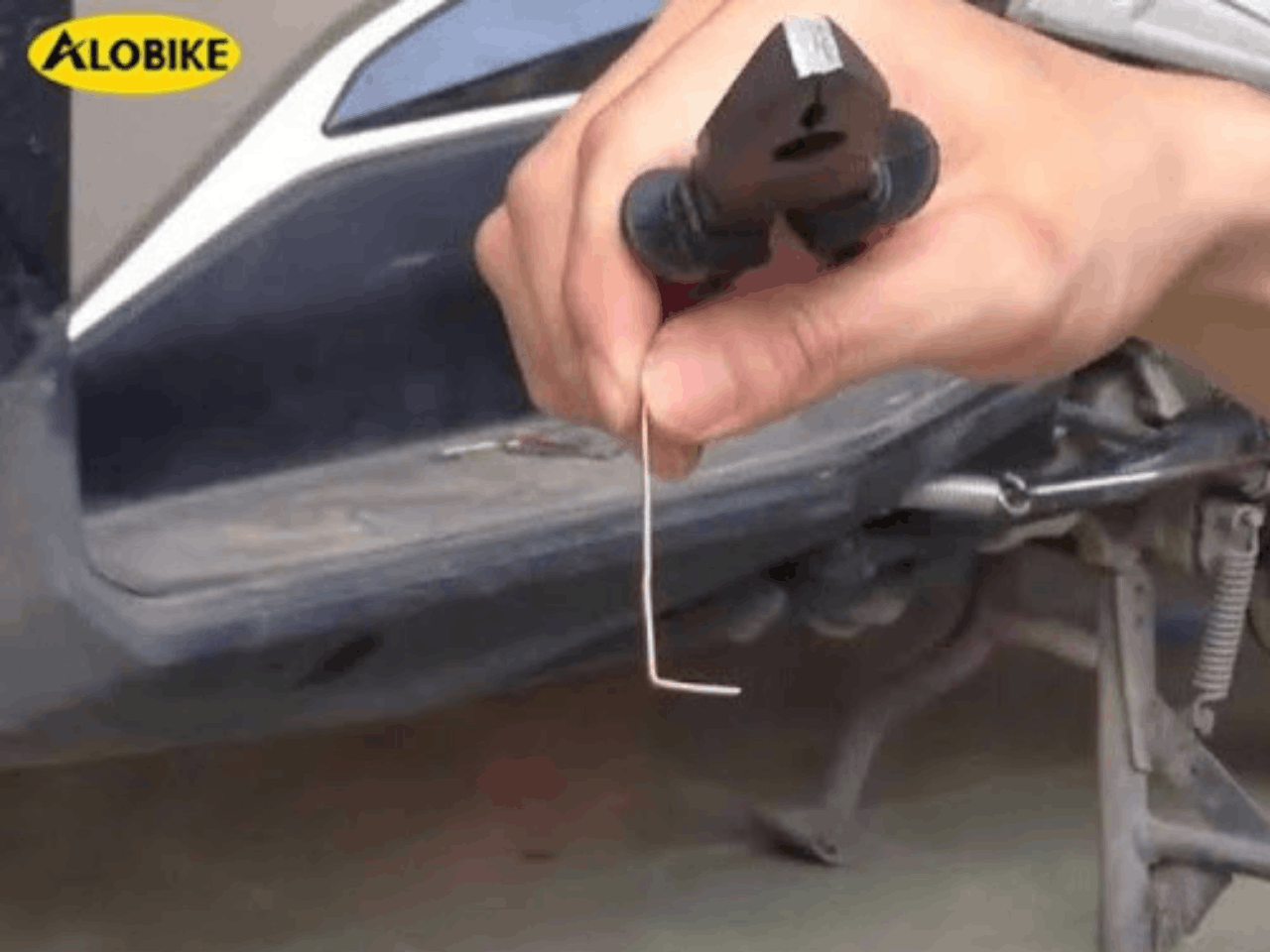 cách mở xe sh mất chìa